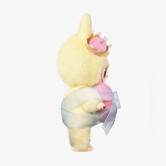 Pop Mart Let’s Checkmate Queen - Picture 2 of 11